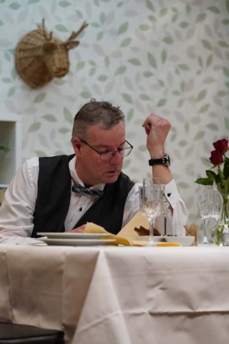 4abca299-41ab-415f-b894-53d353a97fe0