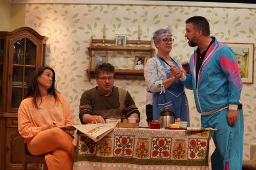 9af75d12-5cbb-4693-a40a-9692940a7f68